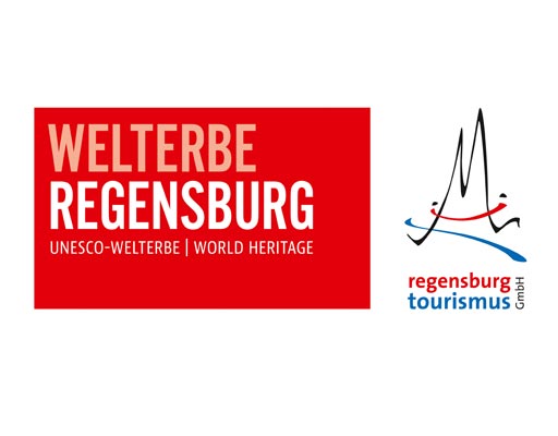 Welterbe Regensburg Logo mit UNESCO-Welterbe-Text und Regensburg Tourismus GmbH-Emblem