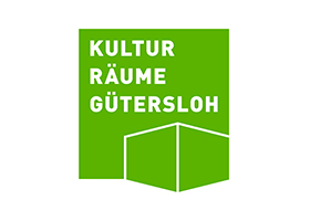 Logo von Kultur Räume Gütersloh: grünes Quadrat mit weißem Text und geometrischen Linien am unteren Rand